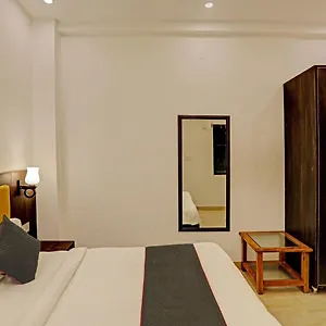 **** Hotel Rose Park India