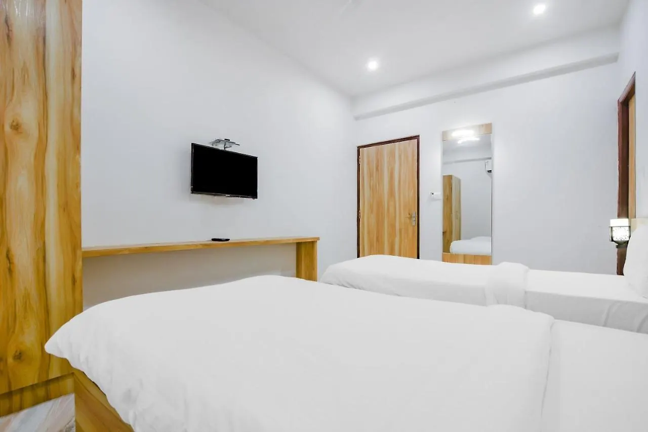 ***  Vaccinated Staff - Capital O 79596 Hotel The Celebration Indie